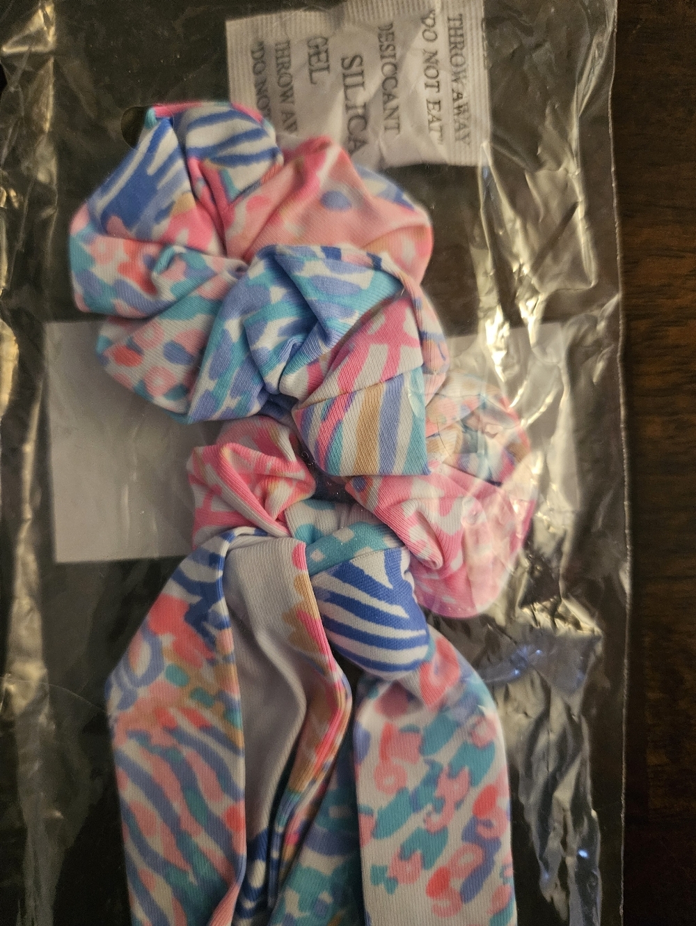 Lilly Pulitzer NWT GWP Scrunchie Ribbon Multi Roar Of The Seas - Picture 6 of 9